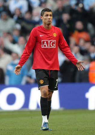 天赋！路易斯作为菜鸟教练，执教弗拉门戈仅14个月收获5冠