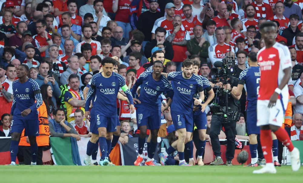 西甲半场：瓦莱拉劲射破门，埃尔切暂1-0赫罗纳