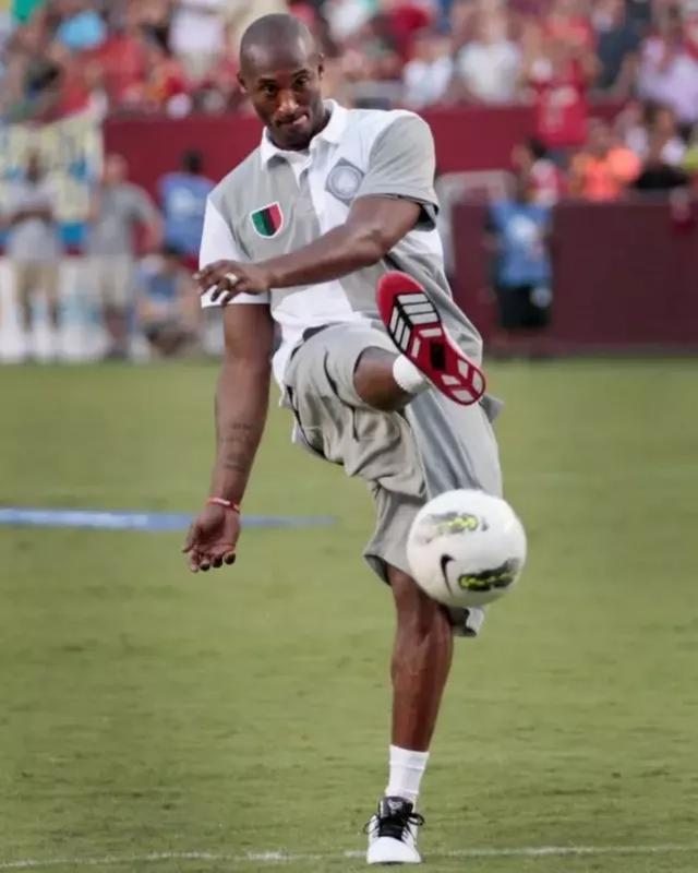 狂砍24+14+13，他疯狂爆发，再创历史神迹，谁说他没实力了？