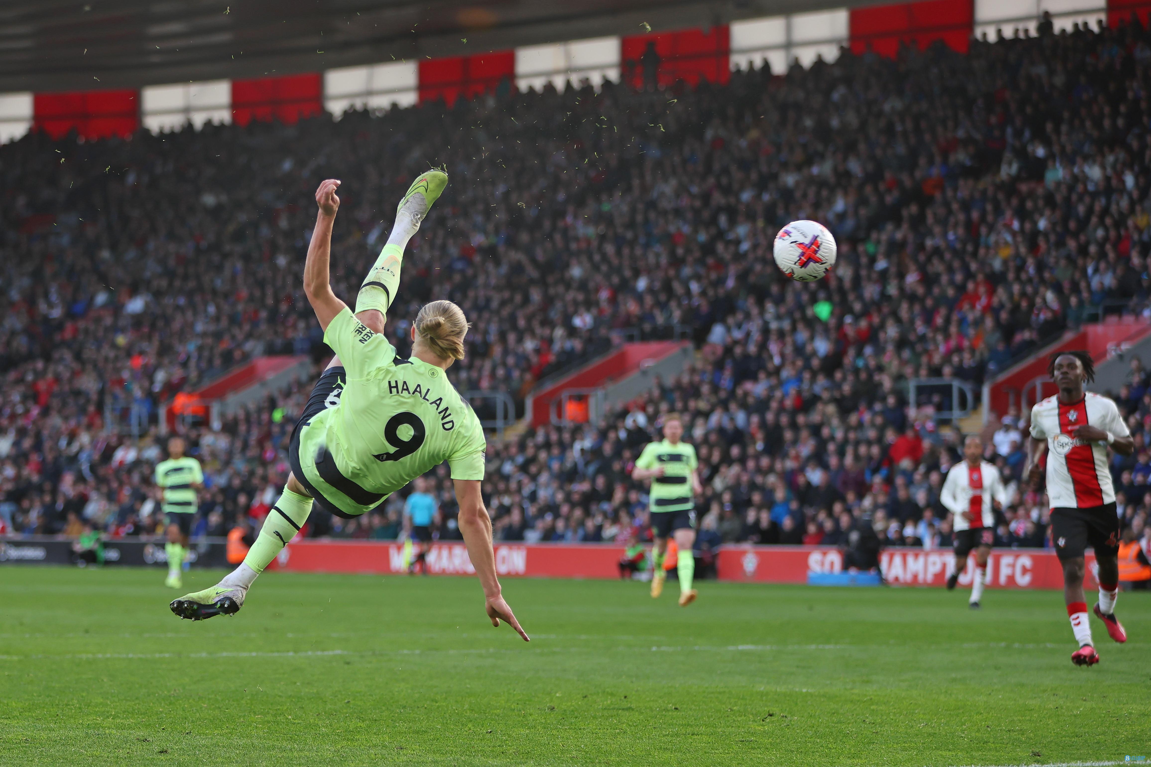 队记：克林根今天未参加完整训练，罗威已经开始恢复训练